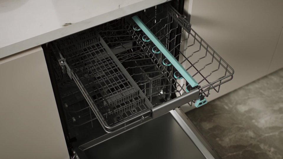 3rd Rack Washing System video 0 minutes 45 seconds