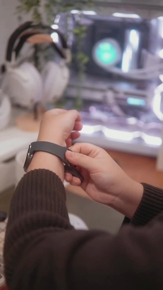 Creator Pick: Stay on Top of Your Life in Style with the Galaxy Watch8 video 0 minutes 40 seconds
