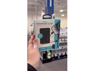 Employee Pick: Everything Built-In Portable Charger video 0 minutes 24 seconds