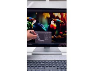 In Studio Clarity 27 & 32 video video 0 minutes 24 seconds