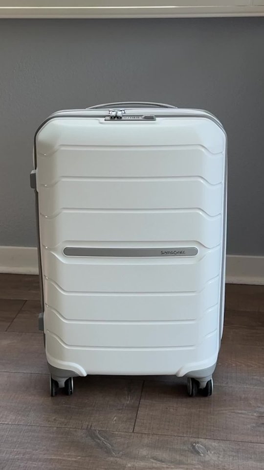 Creator Pick: Samsonite Freeform – Travel With Ease video 0 minutes 26 seconds
