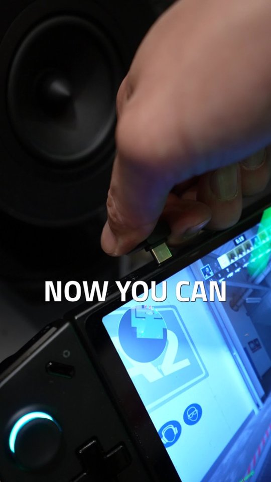 Razer Handheld Dock Chroma Product Info/Demo Video video 0 minutes 30 seconds