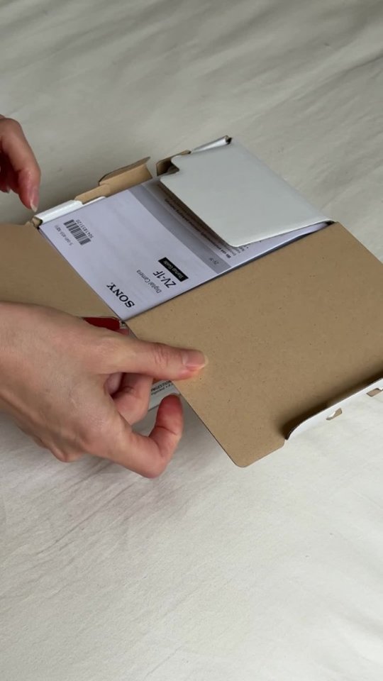 Creator Pick: A Compact, Easy-to-Use Content Creator Camera at an Affordable Price video 0 minutes 24 seconds