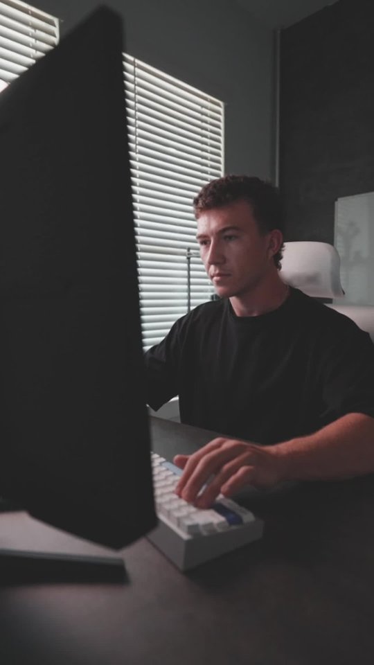 Creator Pick: Gain an Edge with the Odyssey G4 video 0 minutes 19 seconds