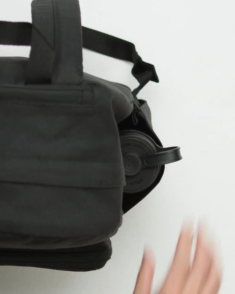 Pop Quiz Backpack Demo video 0 minutes 06 seconds